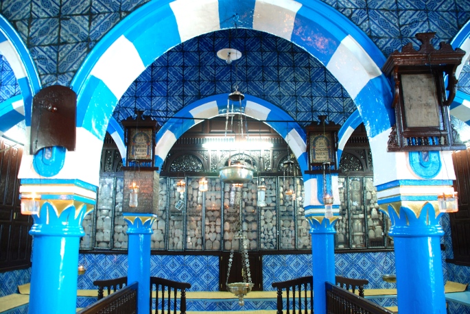 Inside Synagogue La Ghriba 2